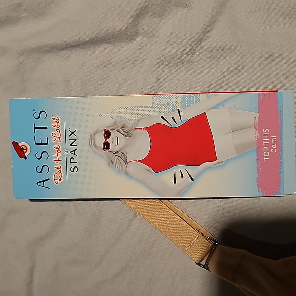 Spanx Red Hot Assets Cami - NWT - Picture 2 of 5